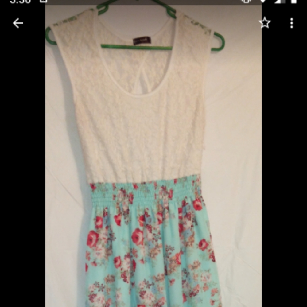 50 Plus Sized Dresses - Picture 10 of 16
